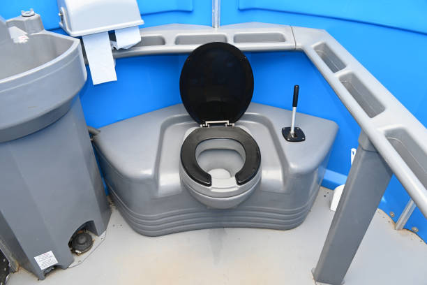 Portable Toilet Options We Offer in Mason City, IL
